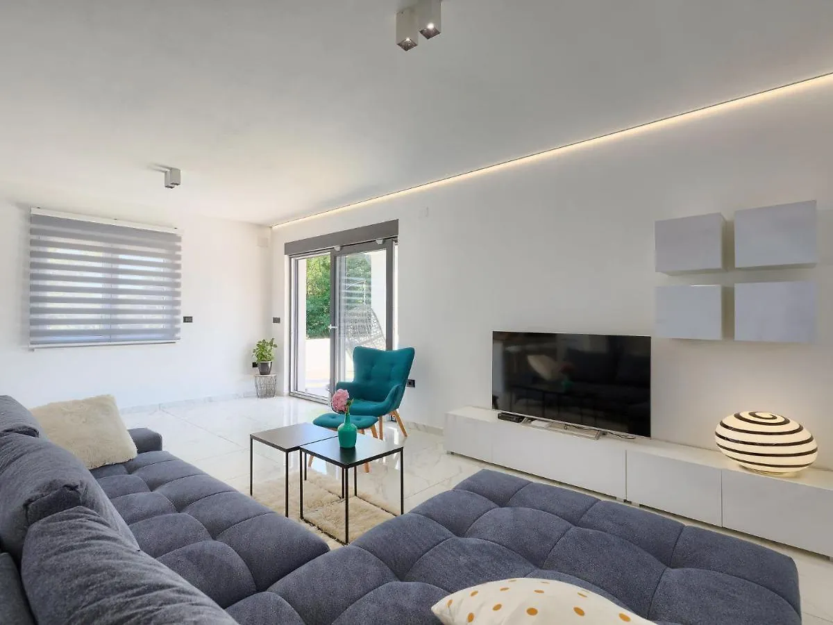 Villa Vine By Interhome Marčana