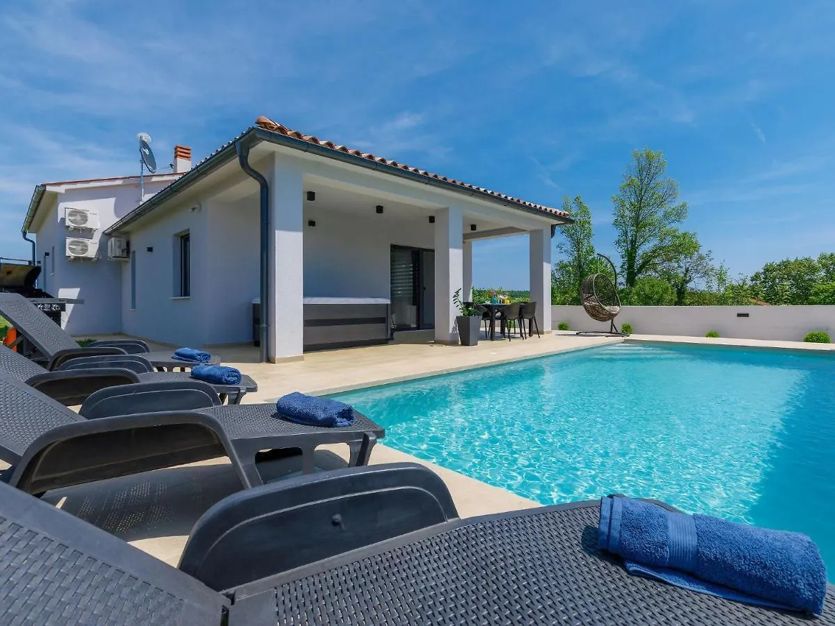 Villa Vine By Interhome Marčana